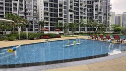Prive (D19), Condominium #571372881
